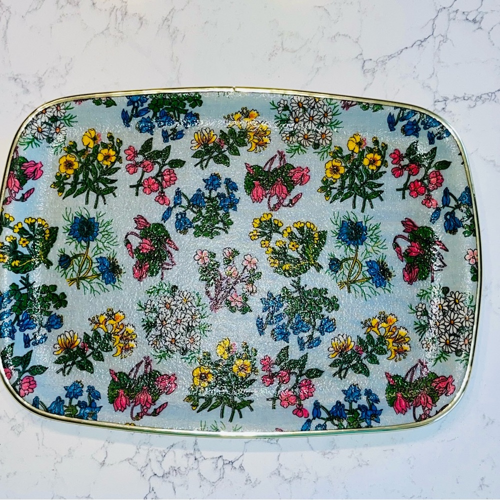 Serving, Trinket or Bar Tray Floral Pattern Fiberglass Gold Metal Trim 14”x11”